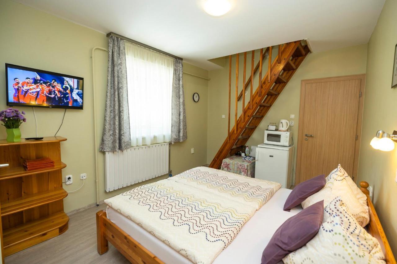 Cecey Apartman Erlau Exterior foto