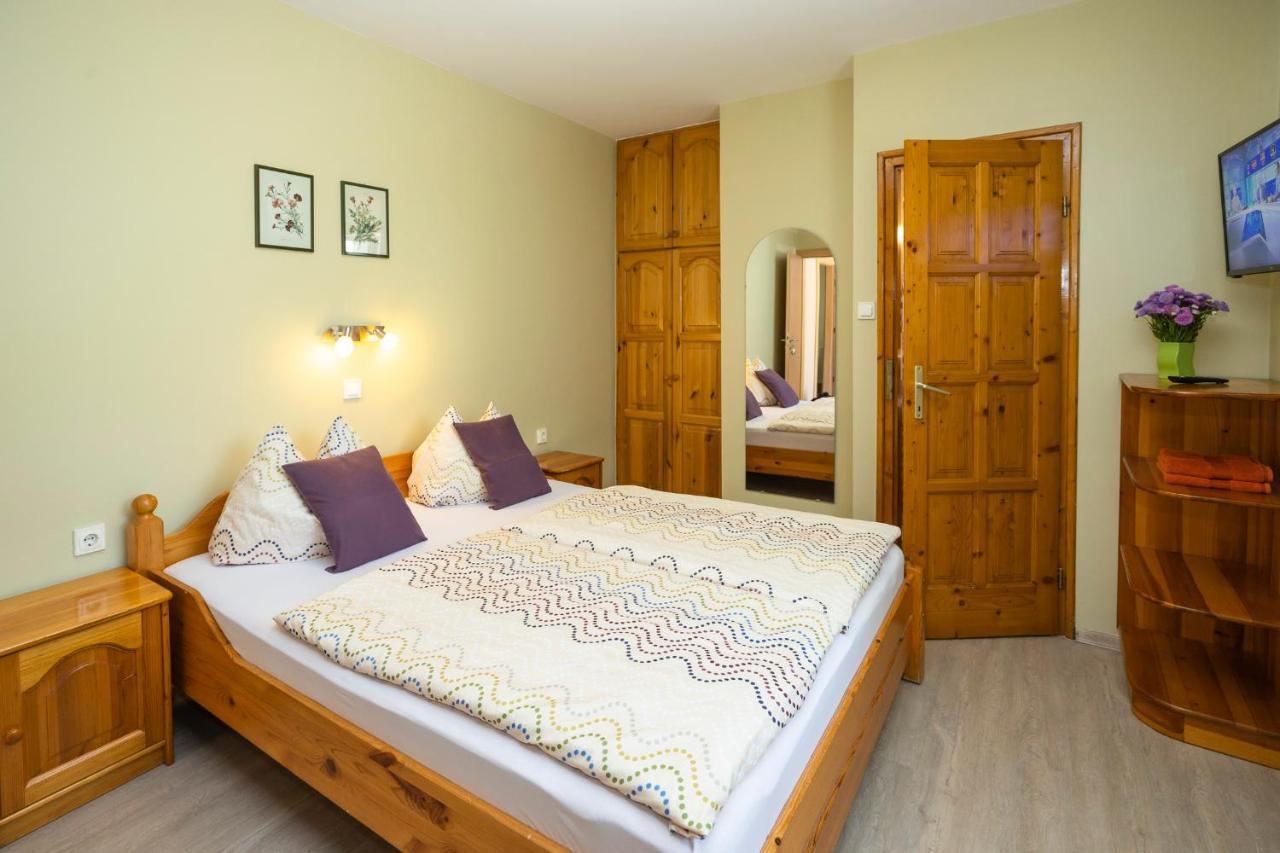 Cecey Apartman Erlau Exterior foto